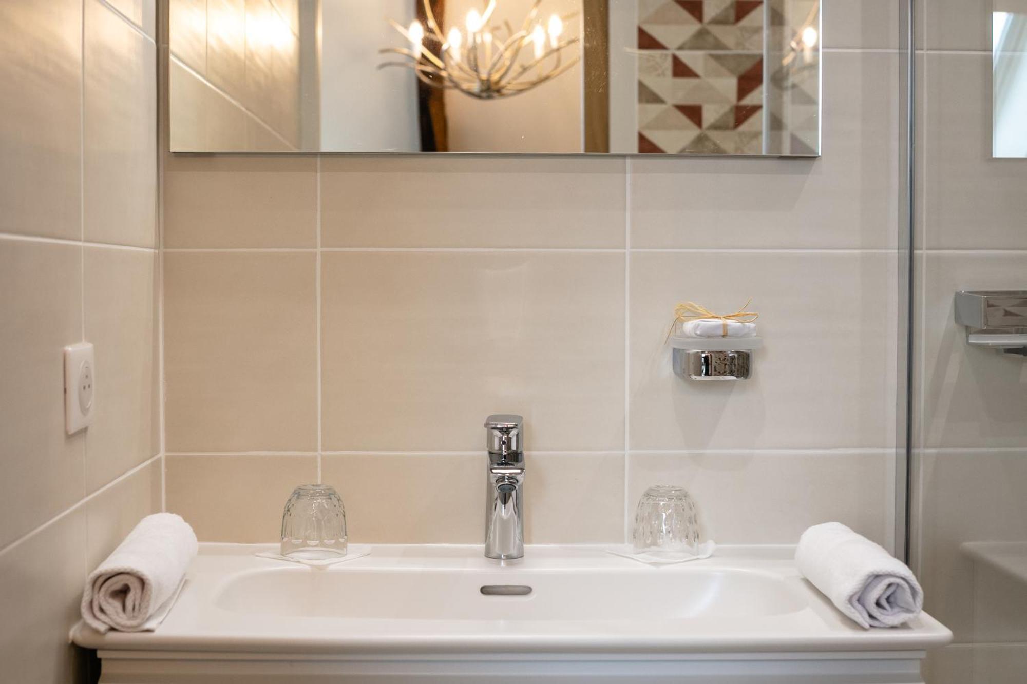 Les Enclos Secrets Livernon Kamer foto